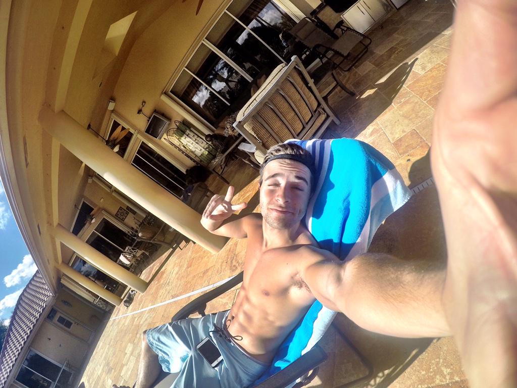 mixcdup's tweet image. Just chilling near the poolside. The hotel showed me so much love.