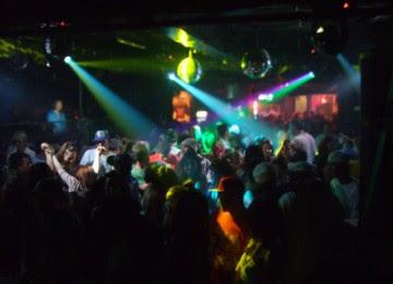 ardianiardi1's tweet photo. Club Millenium 88 , Bali http://t.co/0dSEAfH4uo