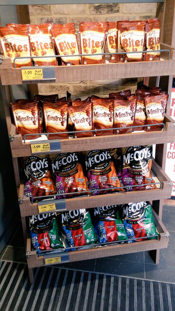 PhilPotLaneF2G's tweet photo. So much deliciousness in one image, we're getting delirious. All for only £1! #YummyMonday #PhilpotLane #ShareTheLove http://t.co/i7oPGUZ4QB