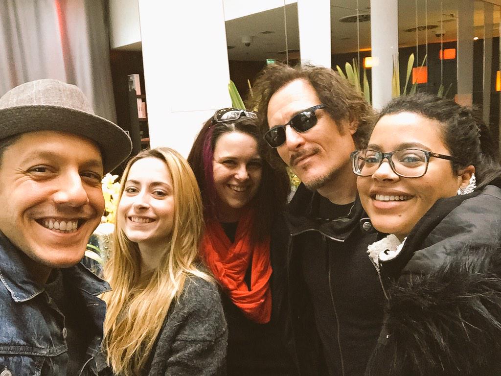 Theorossi's tweet photo. Thx to the hardworking @ultimeventz ladies for hosting us knuckleheads &amp; putting on a great event. @KimFCoates #Paris http://t.co/SyPwK13eeh
