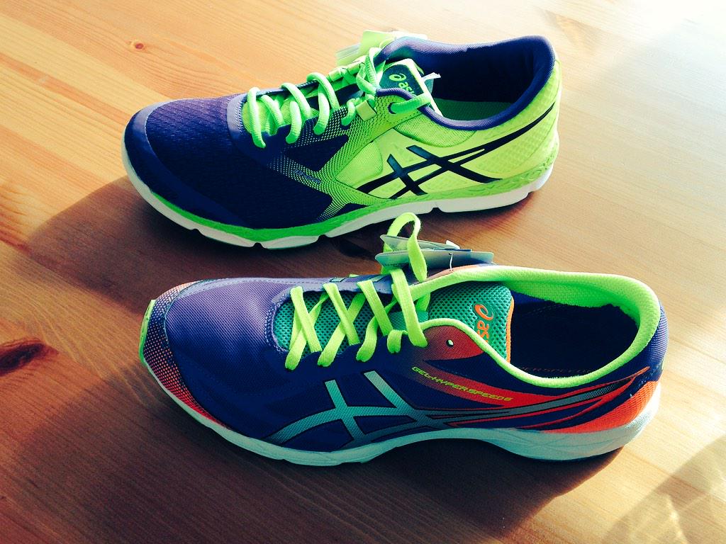 trailblog's tweet photo. Auch Trailrunner trainieren mal auf Asphalt ;-) #mixupyourrun http://t.co/Ct3vSnjhgc