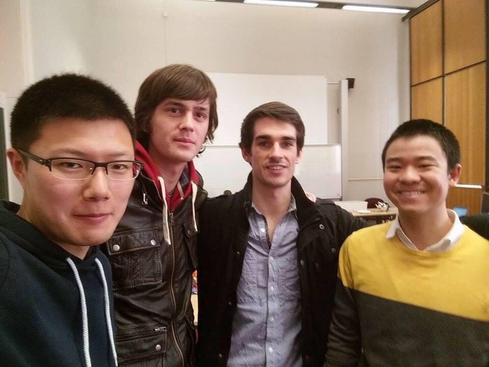 hacklondonuk's tweet image. @jamesmgillard @MLHacks nothing quite like a #HackLondon selfie to finish off the weekend! Here are our winners, CATS