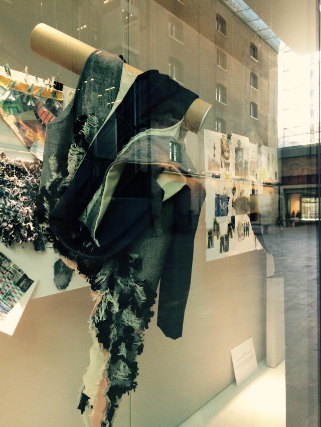 Embedded image permalink