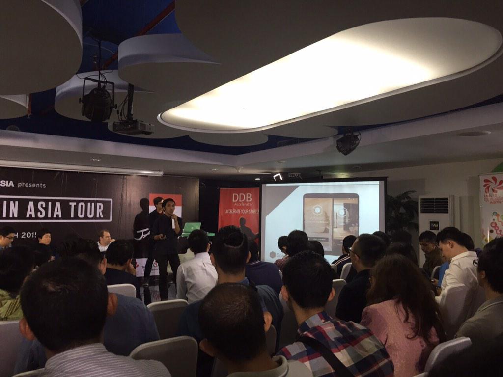 tessatamin's tweet photo. The Pitching has started looking forward to see lot of new idea in this event @Techinasia @ddbaccelerator #TIAsg http://t.co/jI1KNwn6d4