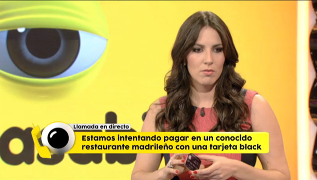 GuasabiTV's tweet photo. Si tuvieras un restaurante, ¿aceptarías que te pagaran con una de las tarjetas black? http://t.co/XOzOfhXKZ6 http://t.co/haeZXP2MEy