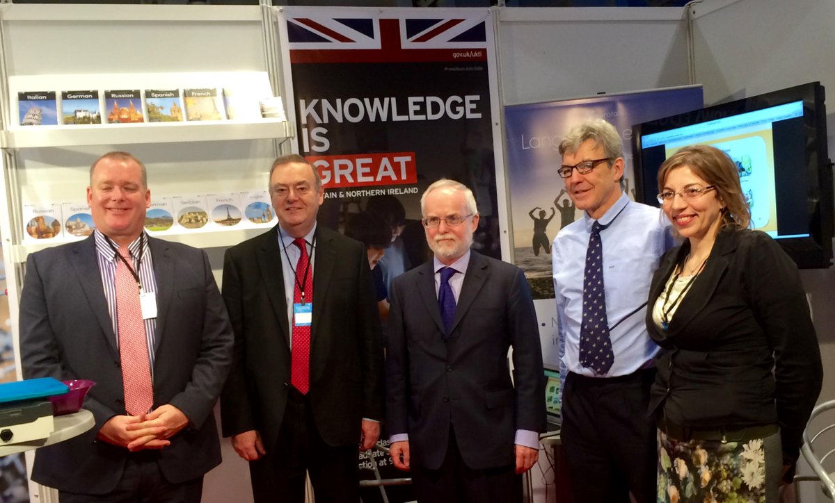 ukinserbia's tweet photo. Sumiramo utiske sa #NoveTehnologije. Gosti Bgd su bili i @mikesanter i tim kompanije #BluPoint #InnovationIsGREAT http://t.co/axc9MDp4Ef