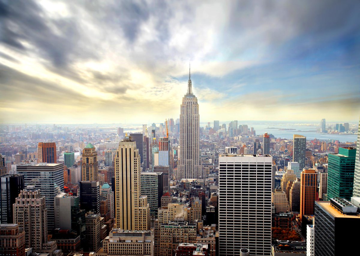 We’re 20 min. away from #NYC. Escape w/ our #BigApple Package; breakfast for 2 + a $25 shopping credit!
