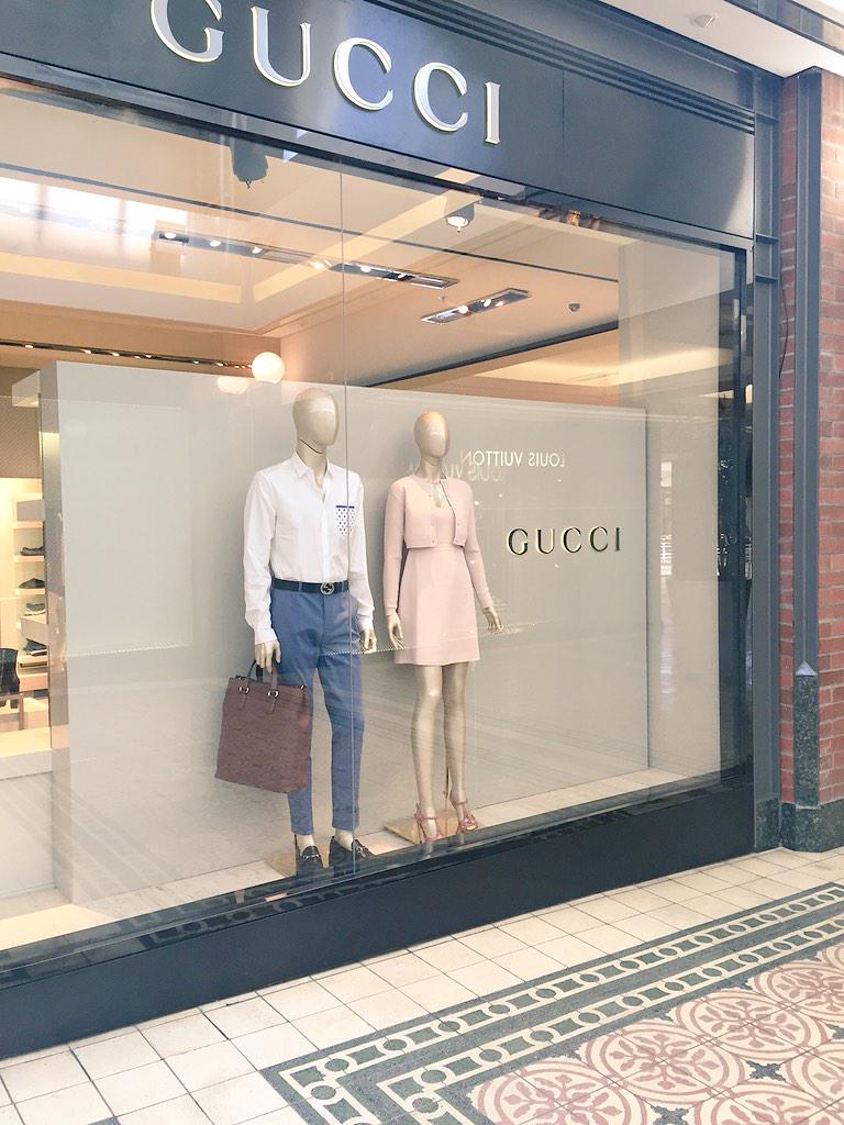 gucci store waterfront