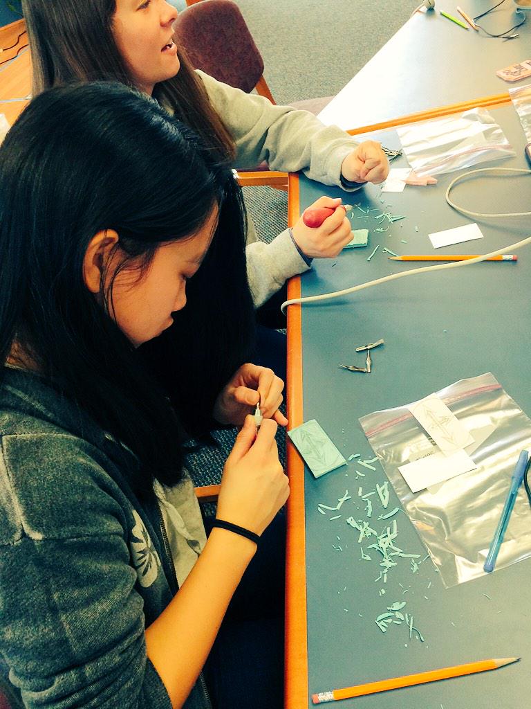scitechyEDU's tweet photo. Making their first carves & 1st hunt #mvinterim #atladv now off to their 2nd hunt #mvpschool http://t.co/e1AIFUKL9b