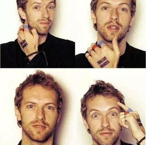 ColdplayGlows's tweet photo. Está loco, pero os diré un secreto: las mejores personas lo están. #HappyBirthdayChrisMartin http://t.co/ZeiK4gJaFf