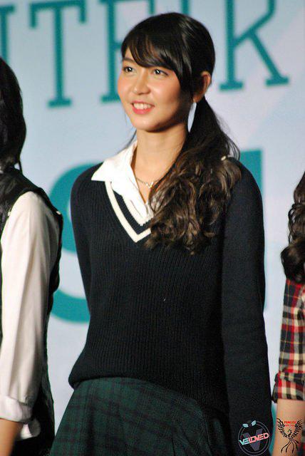 VeLovedOfficial's tweet photo. @veJKT48 gimana aktivitas hari ini??semoga baik'' aja yah.sudah malem nih..jngan lupa istirahat yah #3YearsWithVe ^^ http://t.co/CLljtBaiwy