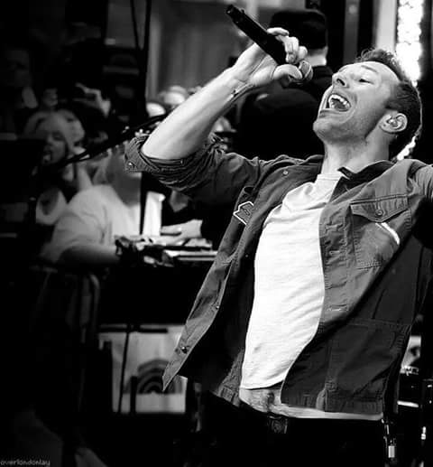 Happy Birthday Chris Martin, I love you so much! 