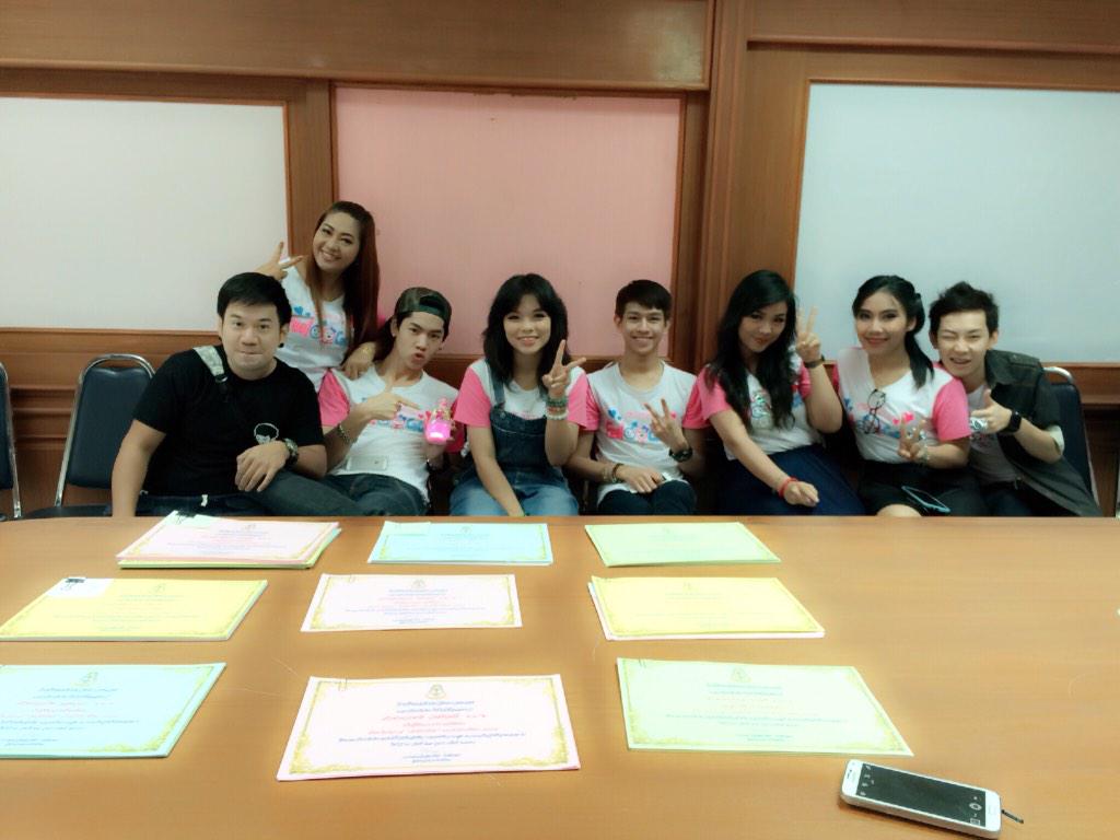 Mooknanthida's tweet image. เจอกันน้าค้าบบบ เซ็นทรัลเวิร์ล งานเปิดตัวภาพยนตร์feelgood รู้สึกดีที่มีกันเจอกันน้า 💕💋✨😋🎉