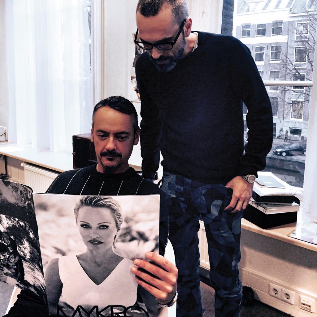 Embedded image permalink