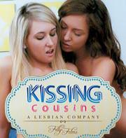 Kissing Cousins! http://t.co/6myyQp5R45 http://t.co/9kExUsdjim