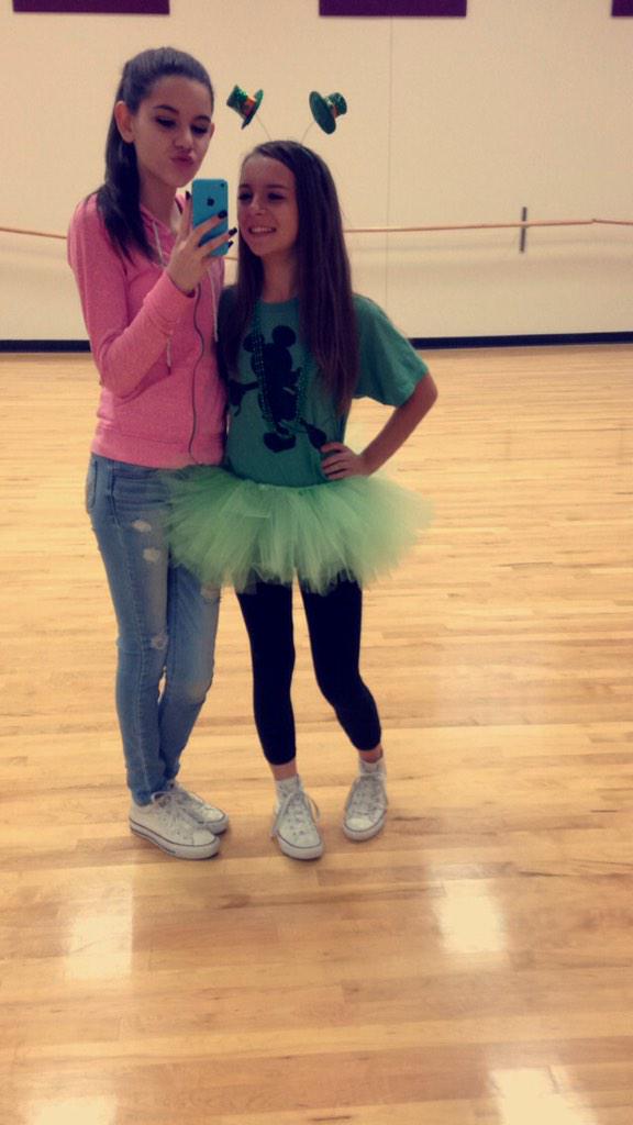 avazaran's tweet photo. leslie has spirit😂👌 #OnceUponAShadow http://t.co/UsGAAswQzf