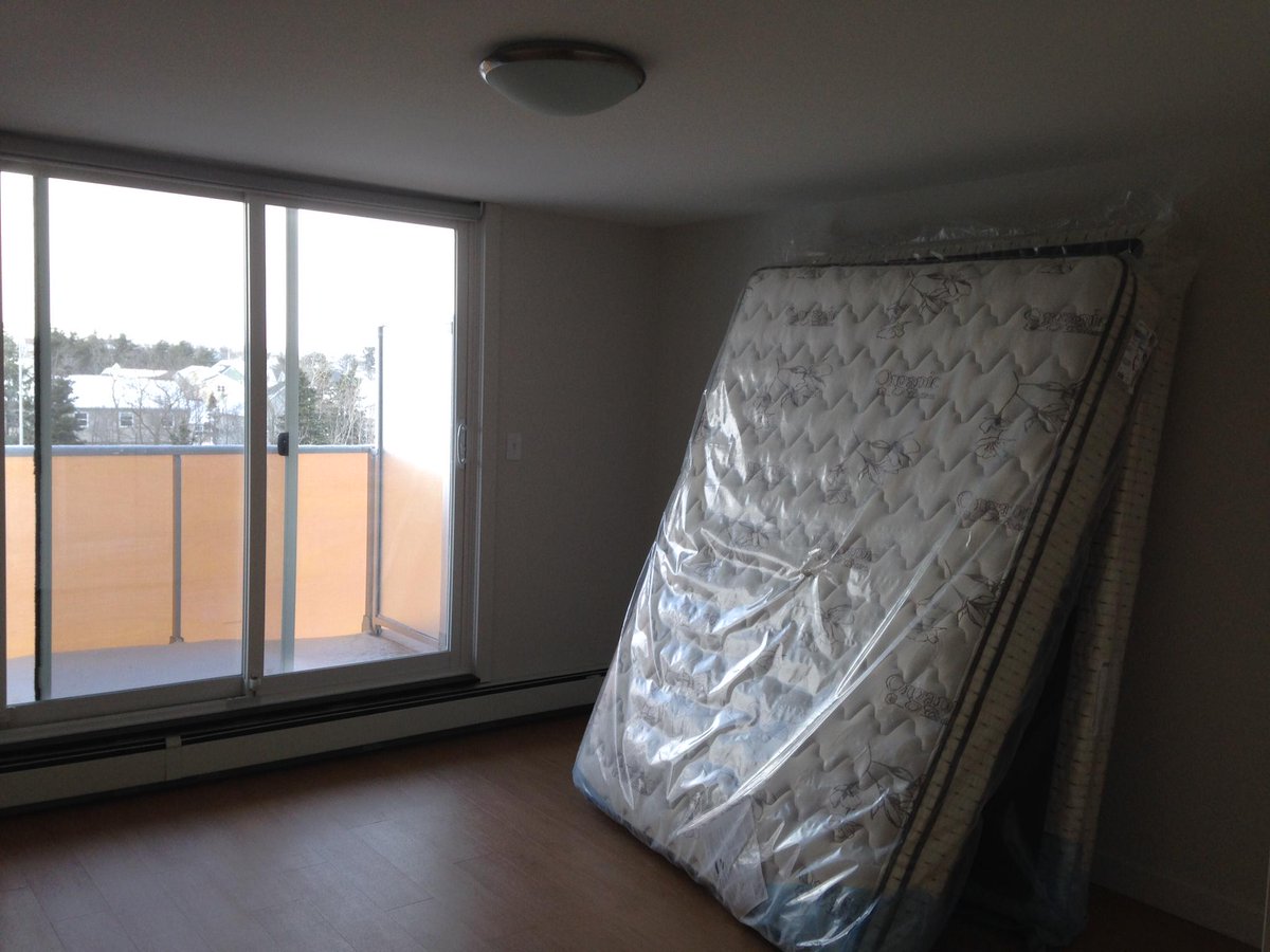 char_interiors's tweet image. Before and After Photo of the 2nd bedroom in my latest project! #decorating #dartmouth #modelsuite