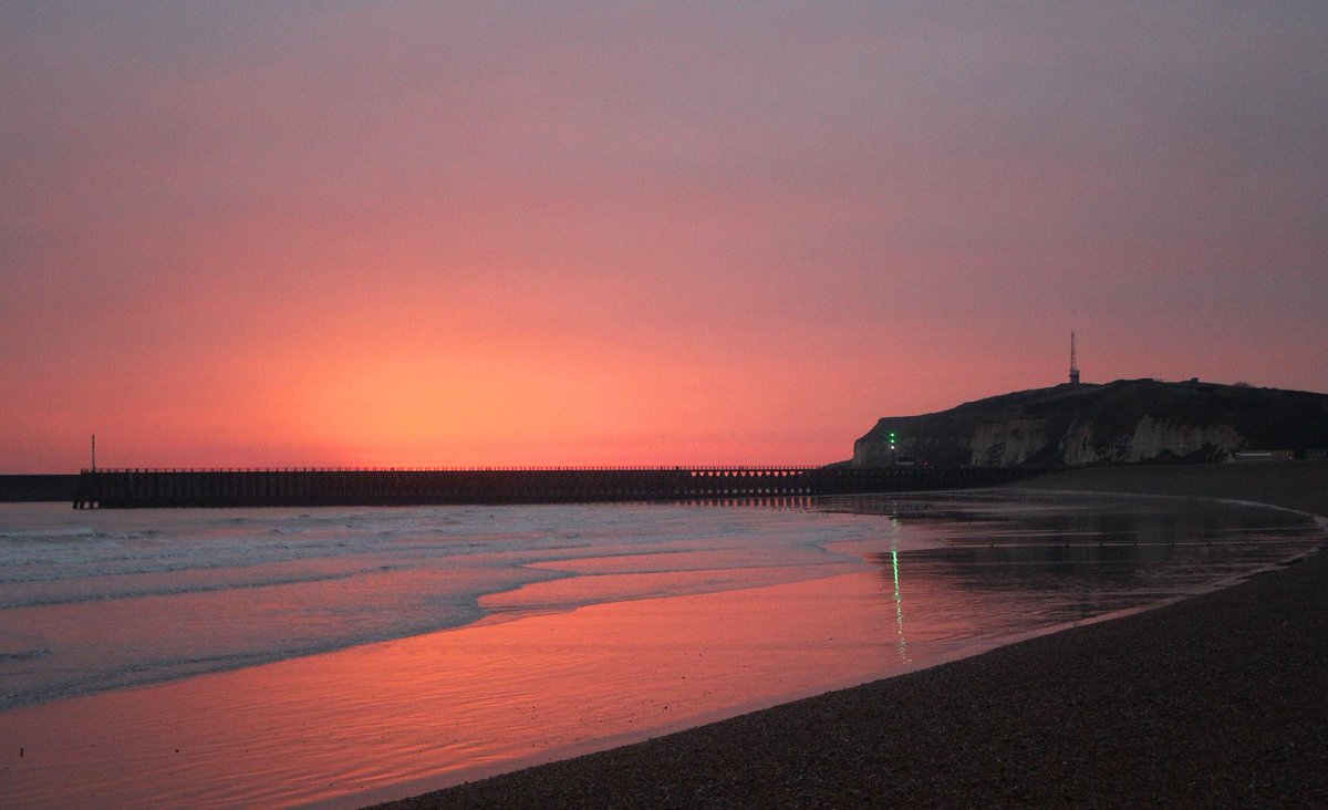 SaveOurWave's tweet image. Campaign gains strength as THOUSANDS sign. Read here: bit.ly/1BQ32fP