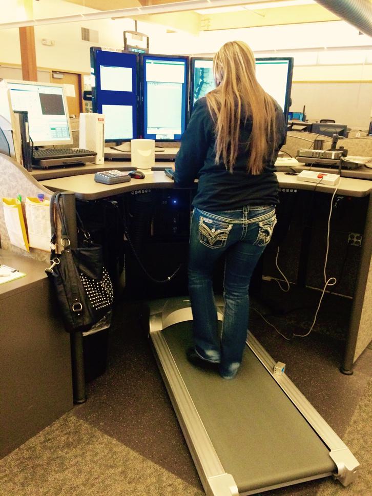 KGWNews's tweet image. 911 dispatchers test treadmills in Washington County kgw.com/story/news/loc…