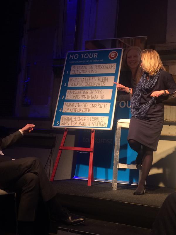 academievdstad's tweet photo. Bildung en persoonlijke ontwikkeling in het Hoger Onderwijs prioriteit voor OC&W aldus Jet Bussemaker. #hotour ^WF http://t.co/Z9MRbko6Q2