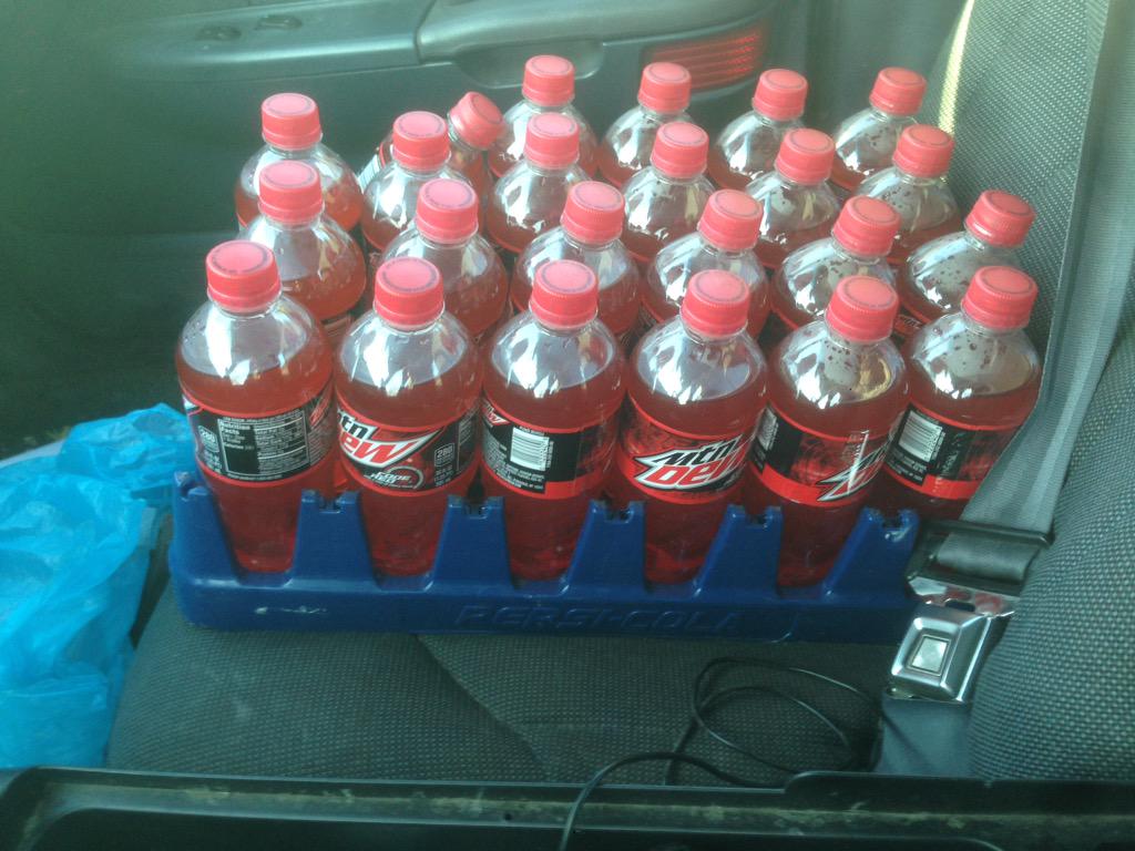 PapaFl0cka's tweet photo. Free code red shout out to @pepsi http://t.co/GphD4y85bX