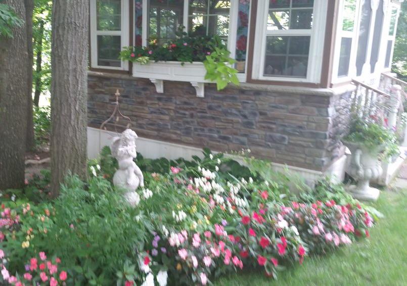 windowbxcontest's tweet photo. Our second entry to our contest!
"Backyard Tranquility" by Glenn T.
Upload your photos today for a chance to win!! http://t.co/aEl0tBSDMQ