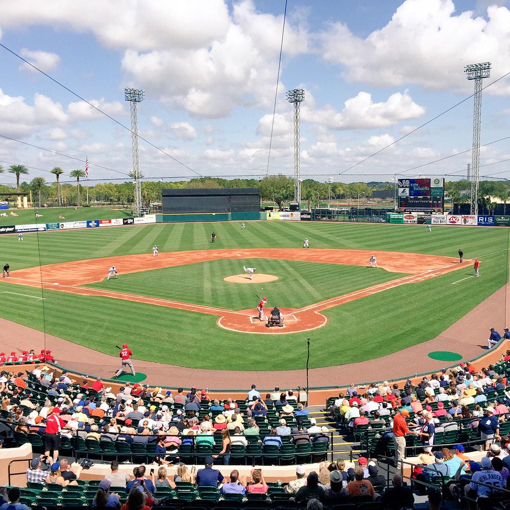 FanDuelSN_DET's tweet image. First pitch! #Tigers #BaseballsBack