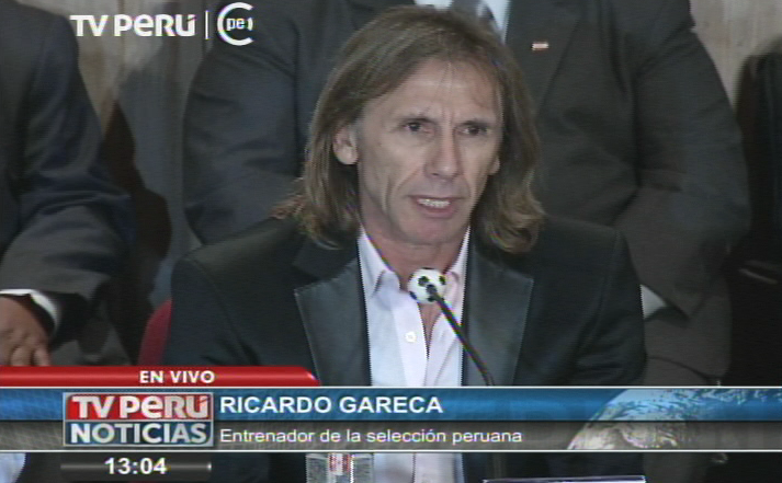 noticias_tvperu's tweet photo. #envivo Presentación de Ricardo Gareca como nuevo entrenador de Perú       http://t.co/1d0bBsG53z http://t.co/1lrqeYIkah