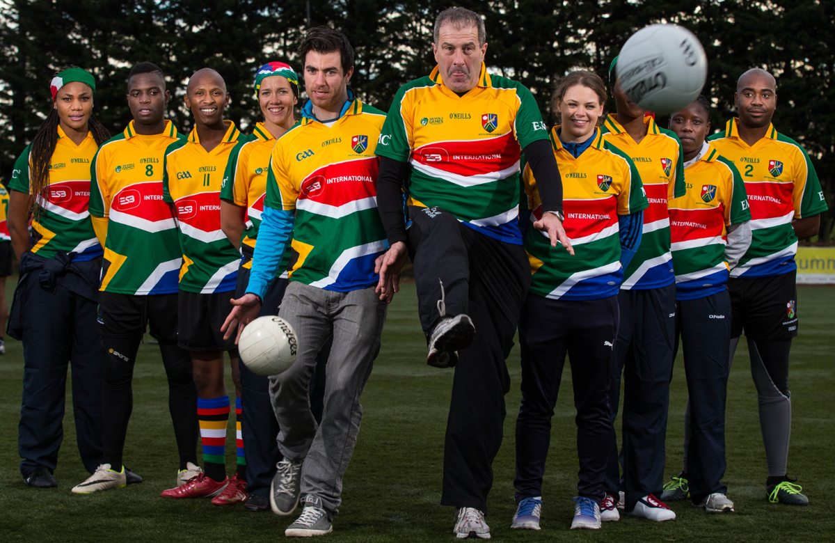 ESB_intl's tweet image. Want to win this amazing South Africa Gaels jersey? Retweet this post to enter! @SportsJOEdotie