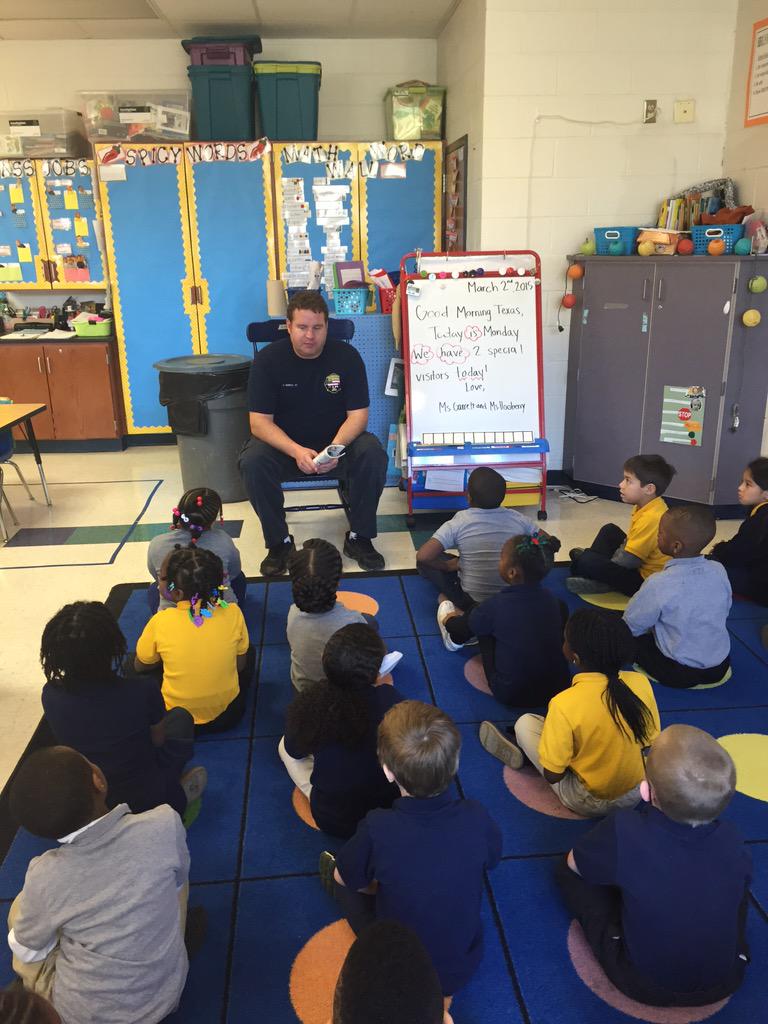 EEPTexas's tweet photo. Thank you @BennettKaren and @NashvilleFD for reading to Texas today! We had a great time listening to the stories! http://t.co/zZzwU0CbLi