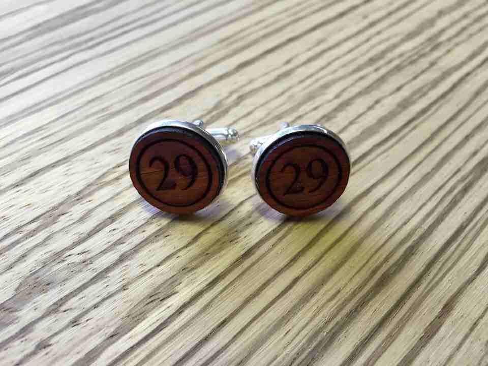ShopCufflinks's tweet image. Here's another cool design for one of our customers. #GetCuffed