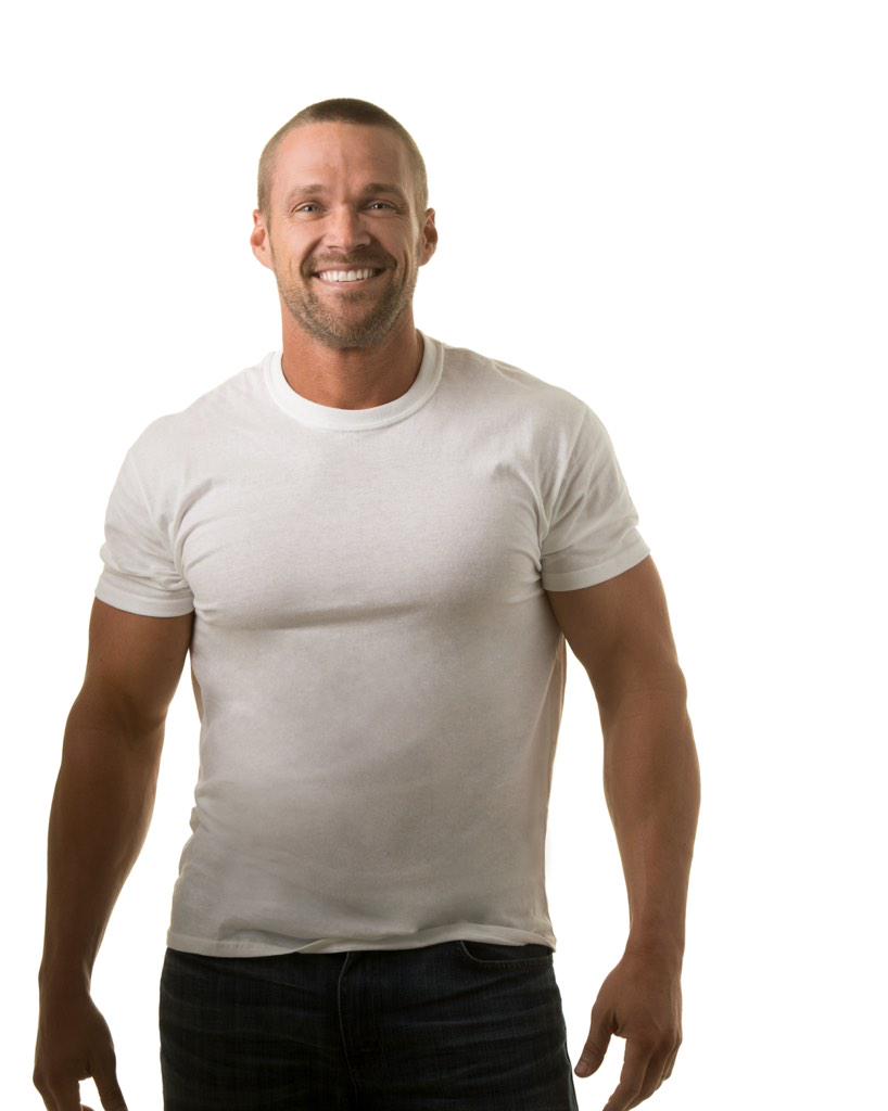 RealChrisPowell's tweet photo. @RealHeidiPowell hijacking Chris' TW to let u know it's his Bday! Happy Birthday, Chris! http://t.co/QAuW3Cg8tT http://t.co/sTSch0M4Tq