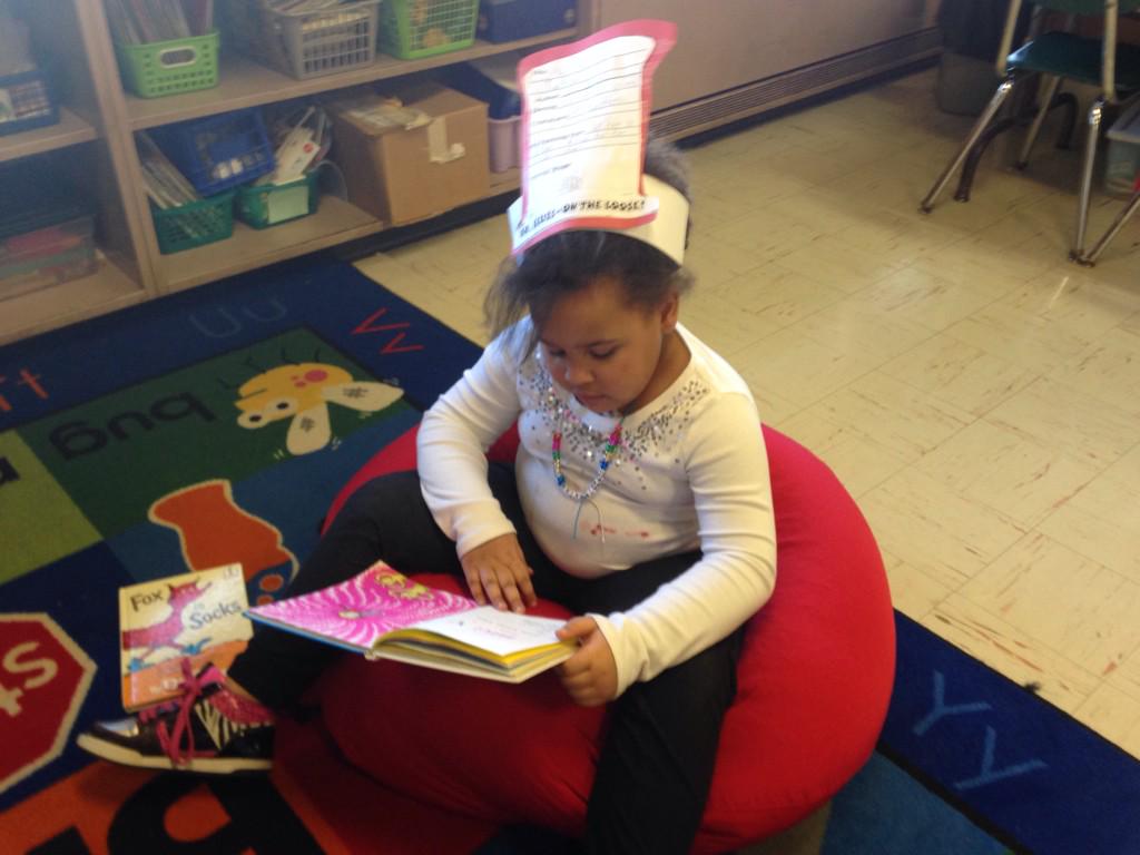 MrsSherlockj's tweet photo. My first graders were busy little readers today!  Happy Birthday Dr. Seuss! @Hwood_Pride http://t.co/UUH1cqy4L1