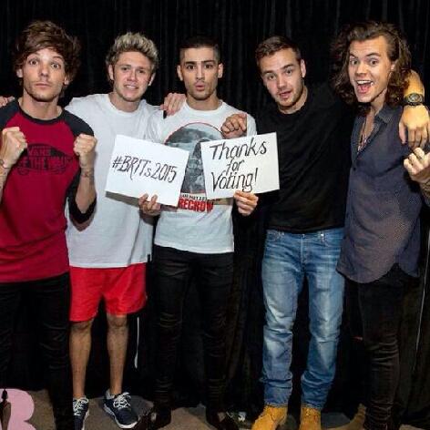 DirectionerHoy2's tweet photo. Directioners vamos voten #KCA #VoteOneDirection 
1RT=1 Voto Animo!!!! http://t.co/YX9F0av6GF