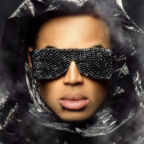 scfd_creatives's tweet photo. All eyes on @StevieB0i. #SDWNO presents the celebrity designer's CR3AM line on its US tour. http://t.co/yQts8DR6m5 http://t.co/sHhHK19Apf