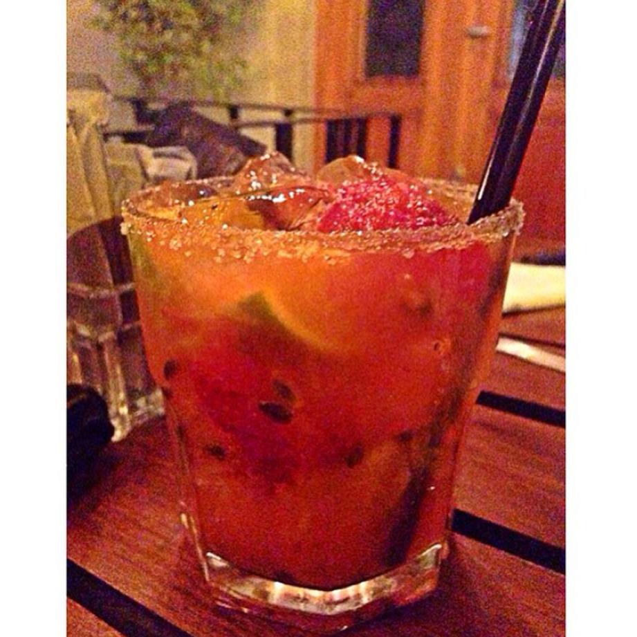 bartolabsas's tweet photo. Bartola's Happy Hour!!! #bartolabsas #bartolaclub @sofibardeggia http://t.co/3sTRtKh1Bz
