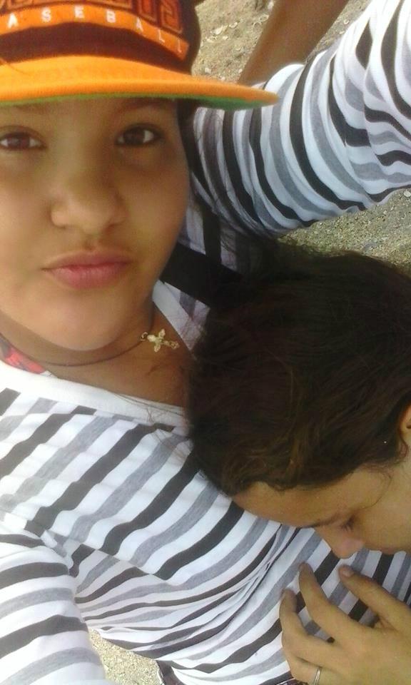 WuilbelyssDvgl's tweet photo. #Selfie #SinFiltro #Sigueme & #TeSigoo;)
@WuilbelyssDvgl*-*' TEAMOO♥ @guevara_carmina http://t.co/AYizpHzuQC