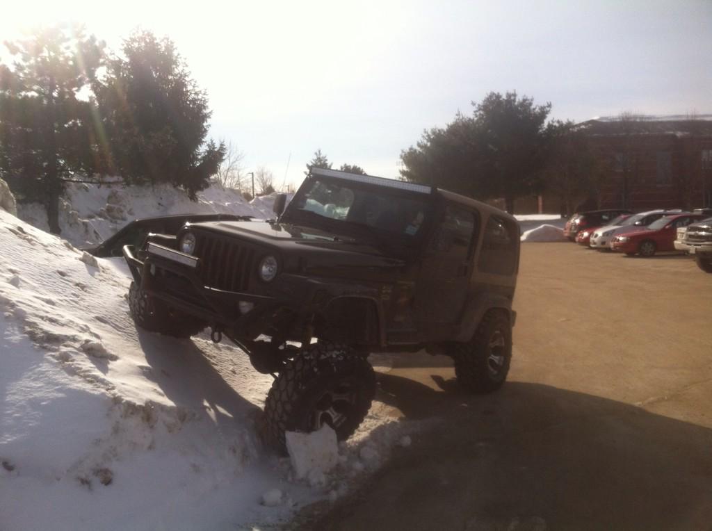 MrJeepTJ's tweet photo. @_Lowg @whatasieve even better angle http://t.co/wQFHCbr4lM