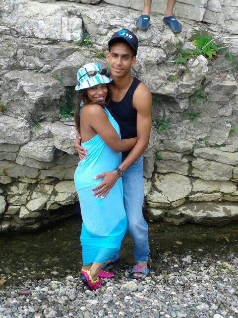 henry_desing's tweet photo. Hay que Disfrutar de la vida y mas Junto a la personas que Queremos http://t.co/6P7iPFyopd