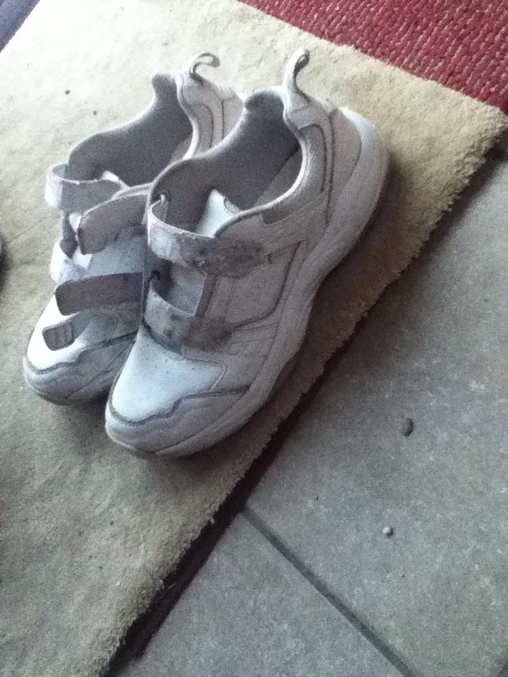 calebsamol's tweet image. @TheG0lden_Child my grandpa came in with hardest 😂 #kickgamefire #velcroback