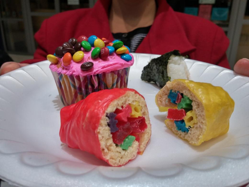 UMBCEvents's tweet image. You could not ask for a better food night. Come get creative with ramen and sweets on mainstreet! #artweek2015