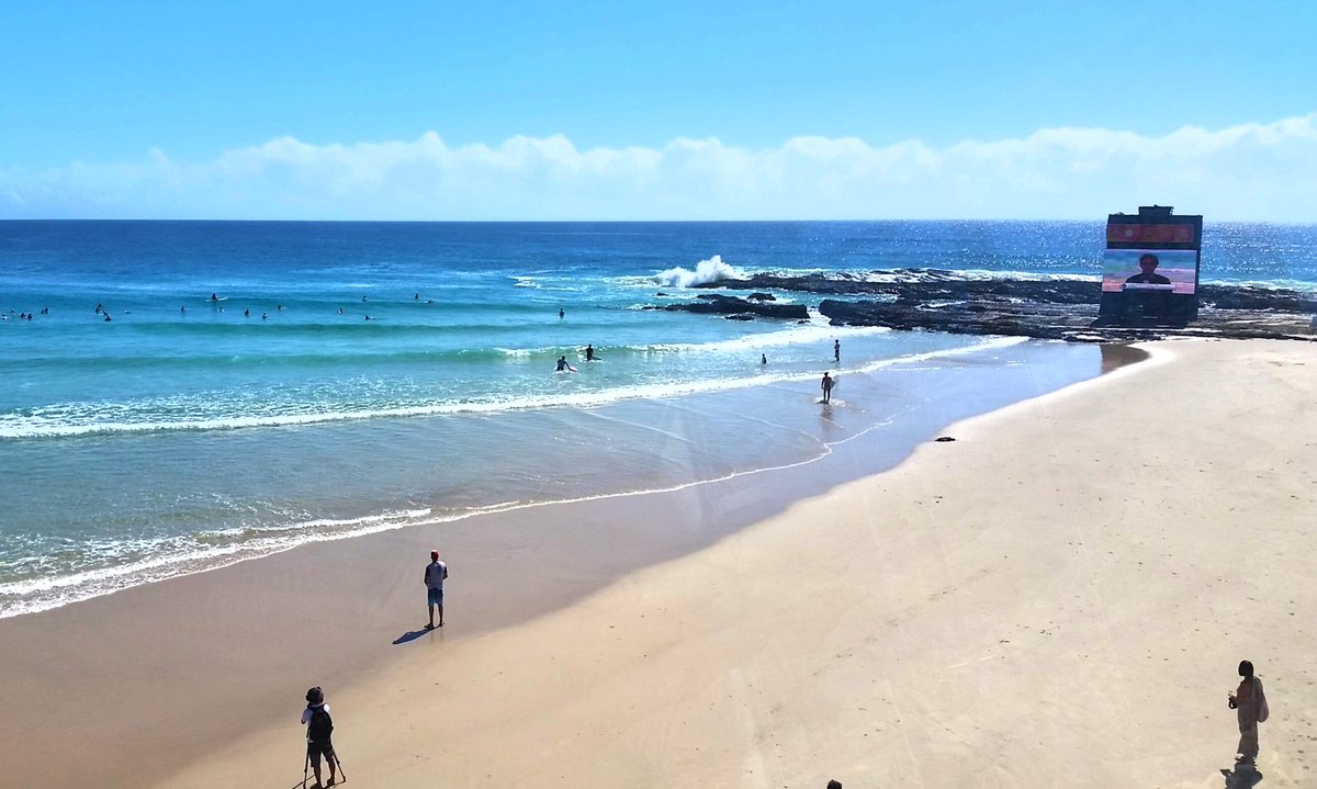 wsl's tweet photo. #QuikPro OFF, #ROXYpro on STANDBY until the next call at 11am AEST (5pm PT, 1am GMT, 10pm BRT) http://t.co/8FtIDn4fRT http://t.co/8OKk7AldDk