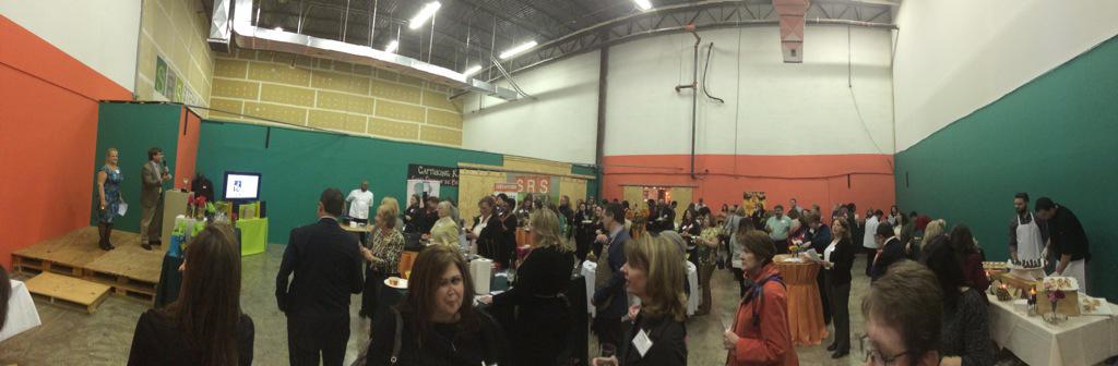 BrandMirror's tweet photo. Raising funds for #MasonWIB at #Partini2015 with @guystjuste and @restonlimo - love supporting women in business! http://t.co/hxylN3WP6h