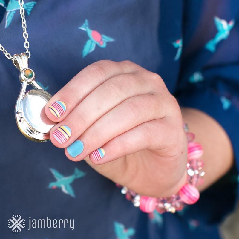 justmyjamstyle's tweet photo. The New Jamberry Catalog is out!! What is your favs?? http://t.co/XxOWDGdPOg http://t.co/x3vzaFIbrZ