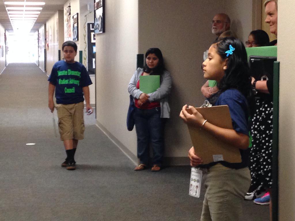ManateeElem's tweet photo. Student Leaders at Manatee's Leadership Day share their 7 Habit knowledge. #TLIM http://t.co/nS6SRk6pP1