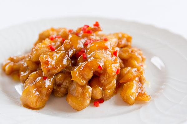 FOODILY's tweet photo. Citrus is in season! Perfect time to make this Chinese food favorite. http://t.co/rsb6bJndCW Photo by @norecipes http://t.co/h0WBjF0B4o