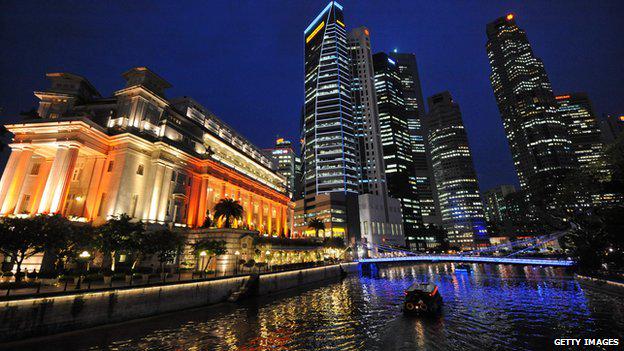 #Singapore retains position as world's most expensive city bbc.in/1zC3HtZ