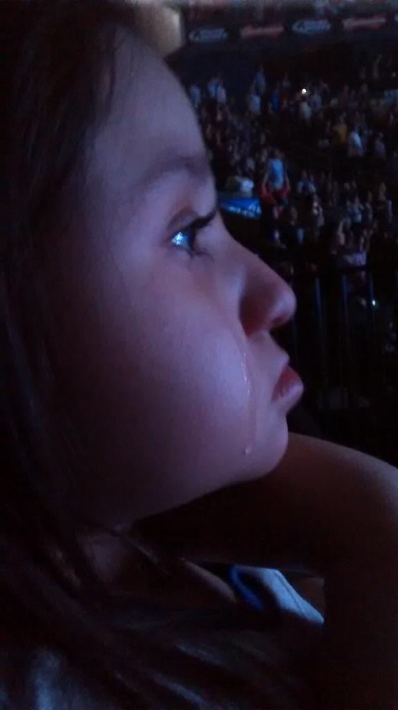 karliz85's tweet photo. Luz@enrique305 concert in CC,TX she has Rett syndrome on her bucket list is to meet him. Help us make this happen http://t.co/gVyUBb1RYW