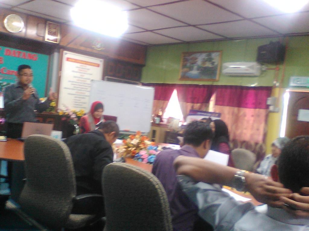 cnc_jerantut's tweet photo. Kursus Penerangan GST. Alhamdulillah. Telah berjaya dan sedia untuk GST. :) @KPAADK @rizalujang1 @AADK_Pahang http://t.co/tKNJJSbnCs