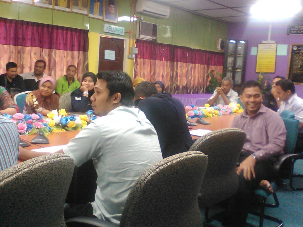 cnc_jerantut's tweet photo. Kursus Penerangan GST. Alhamdulillah. Telah berjaya dan sedia untuk GST. :) @KPAADK @rizalujang1 @AADK_Pahang http://t.co/tKNJJSbnCs